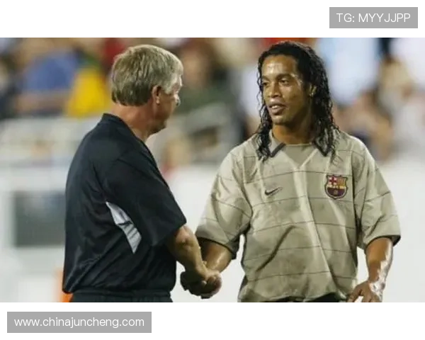 希勒不解戈登战巴萨仅替补出场